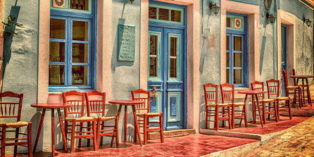 亚博体育-田径赛场焦点！韩国队对阵瑞士队，冠军之争悬念重重，胜负难料